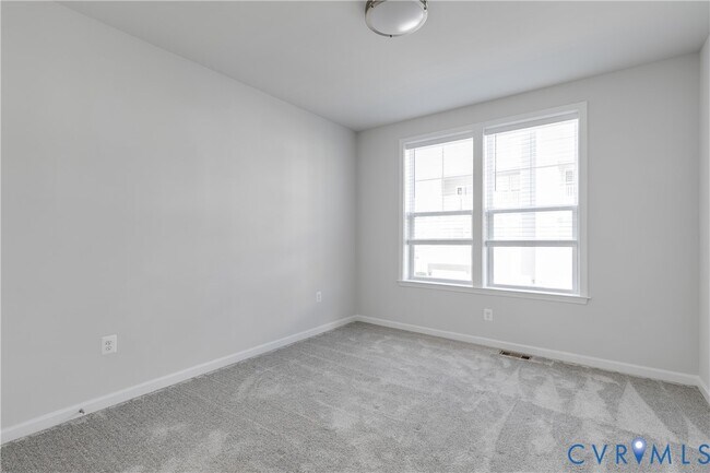 Building Photo - 713 McCormick Farm Dr