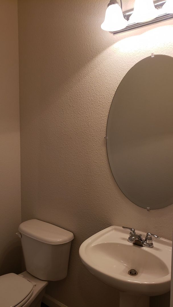 Building Photo - ONLY $2,475 PER MONTH RENT FOR THIS SUPER ...
