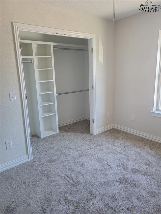 Building Photo - 1506 Hursh Ave