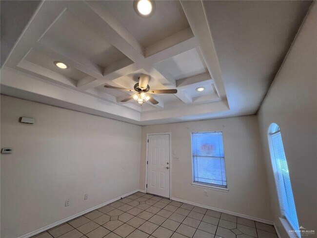 Building Photo - 20 Diamondhead Ave