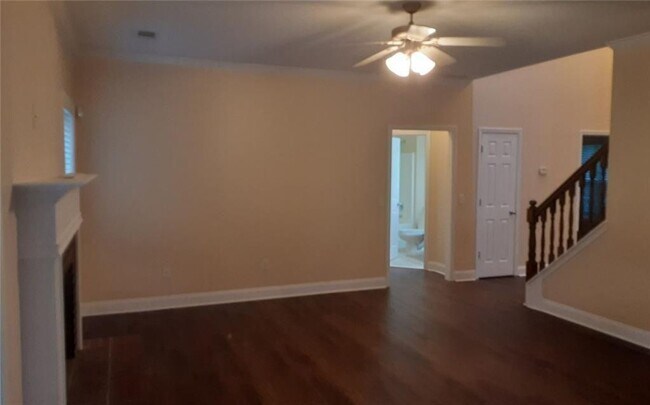 Building Photo - 2532 Lois Ct