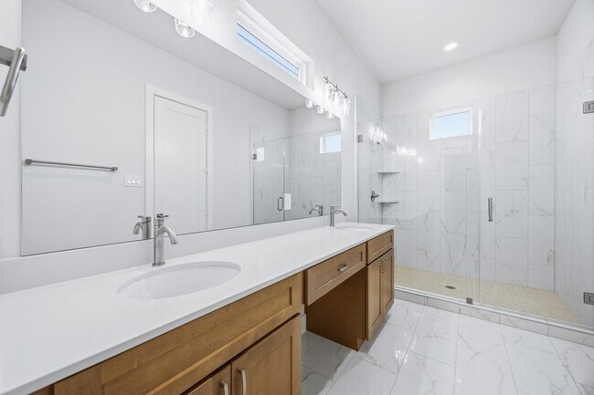 Building Photo - 6109 De Campo St
