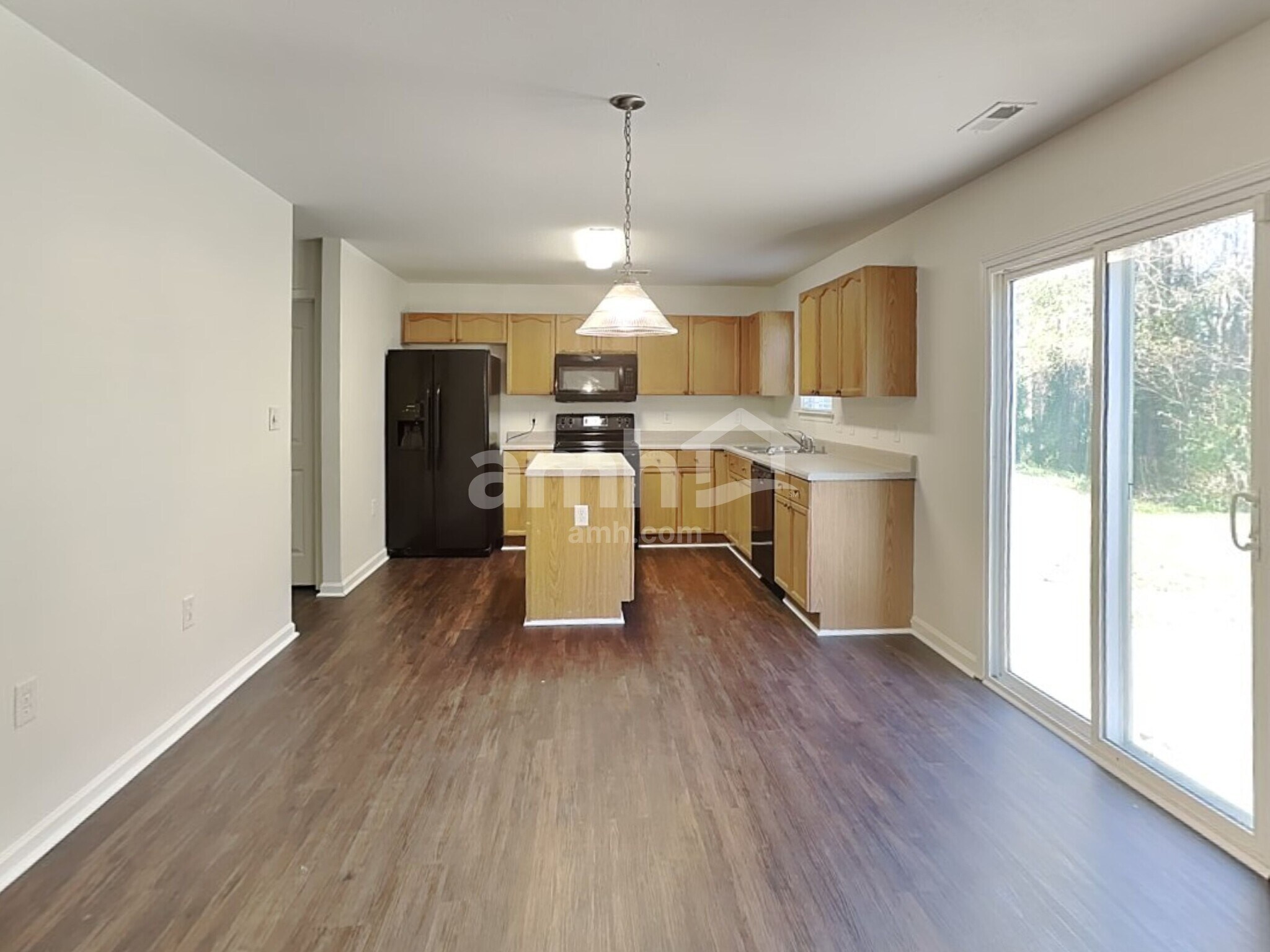 Building Photo - 15211 Edgewater Forest Ln