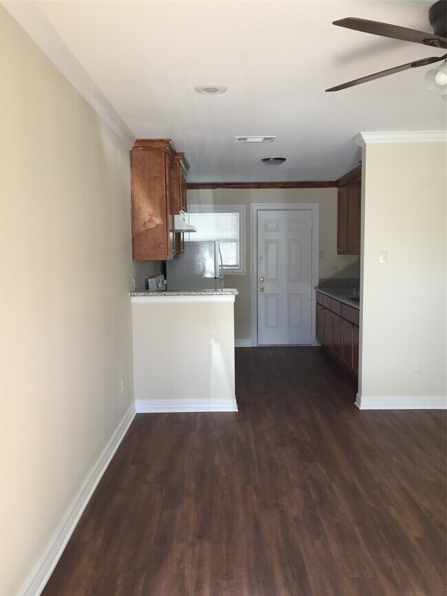 Building Photo - 4031 Ward St