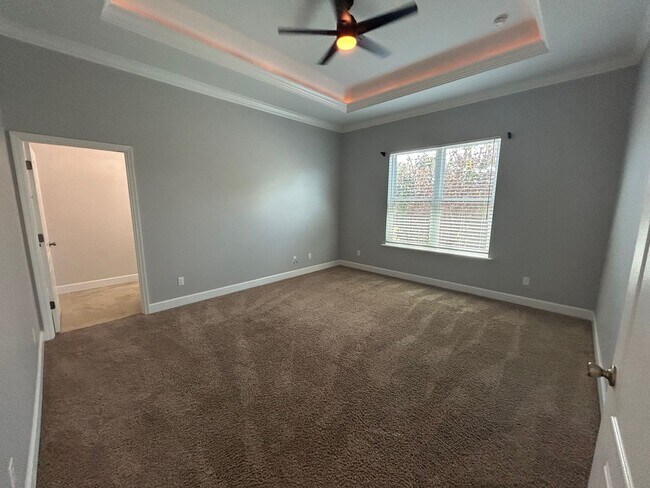 Building Photo - Beautiful Home in Oakmont Community