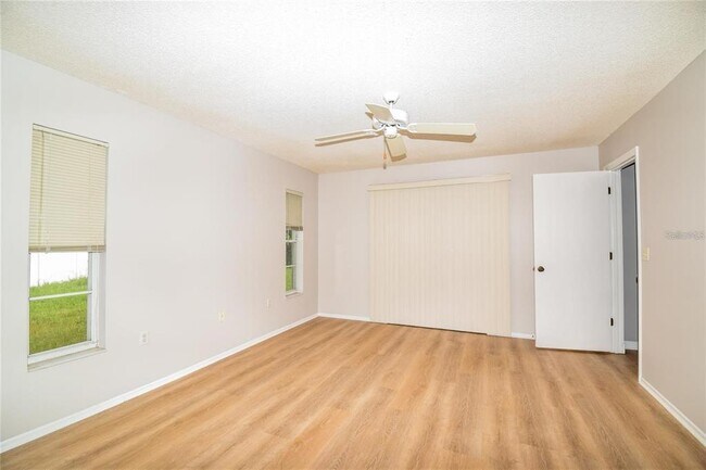 Building Photo - 2069 Country Meadows Ln