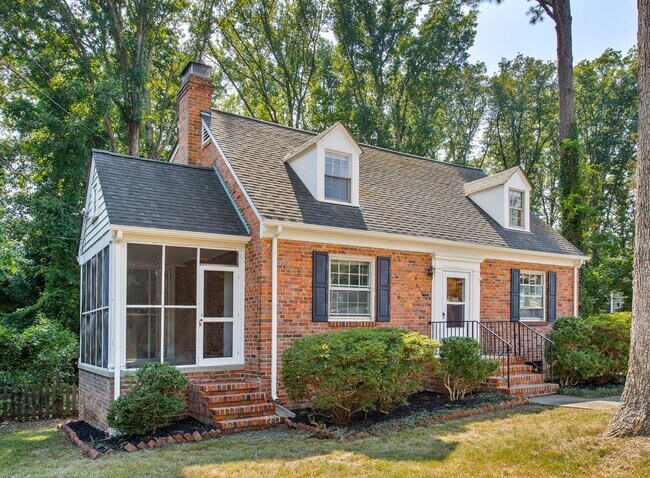 Building Photo - 2 BR, 1.5 BA, Basement, Granite Hills Area