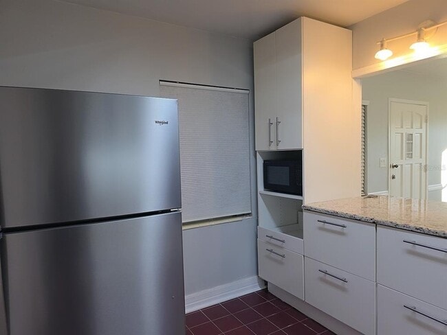 Building Photo - 4713 W El Prado Blvd