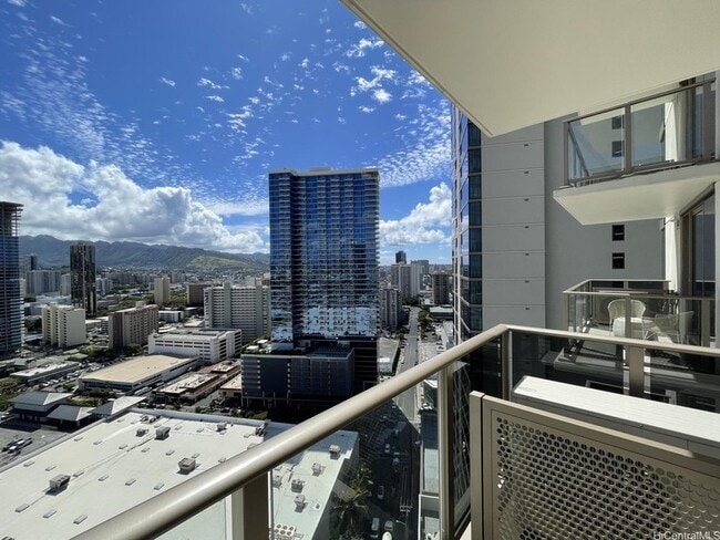 Building Photo - 1388 Kapiolani Blvd