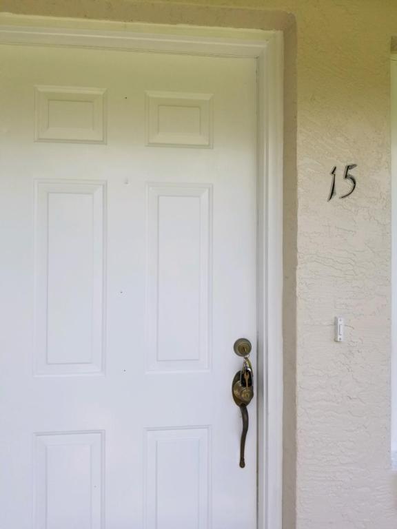 Building Photo - 15 Pecan Run Dr