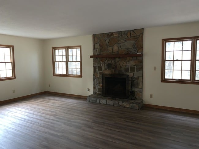 Building Photo - 518 Eliada Home Rd