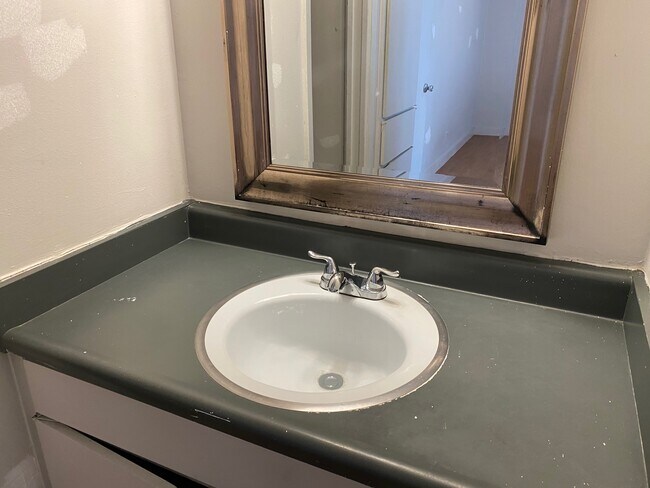 Building Photo - 3816 Speedway