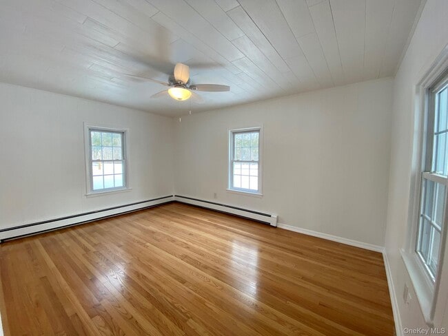 Building Photo - 42 Amity Rd