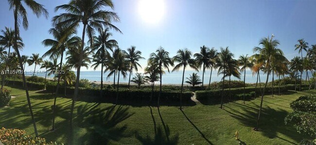 Primary Photo - 201 Crandon Blvd