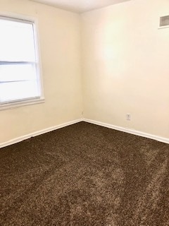 Bedroom - 1040 S Kentwood Ave