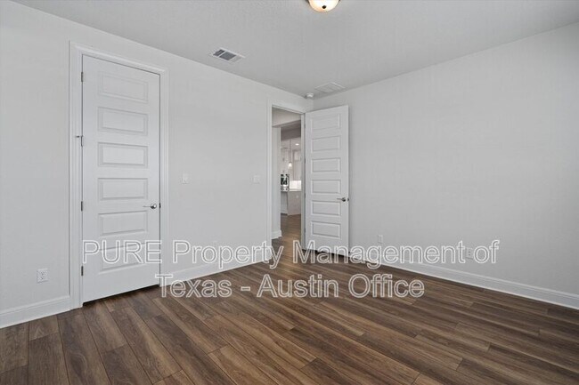 Building Photo - 1138 Woodpark Ln