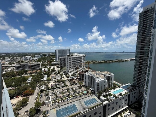 Building Photo - 501 NE 31st St