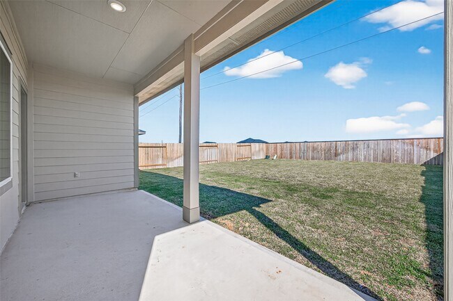 Building Photo - 4323 Camden Lakes St