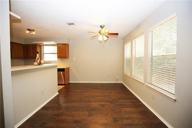 Building Photo - 12903 Humphrey Dr