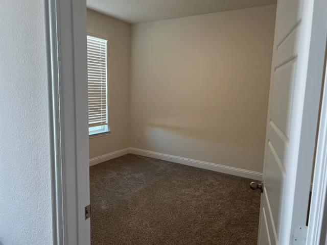 Building Photo - 294 Ukiah St