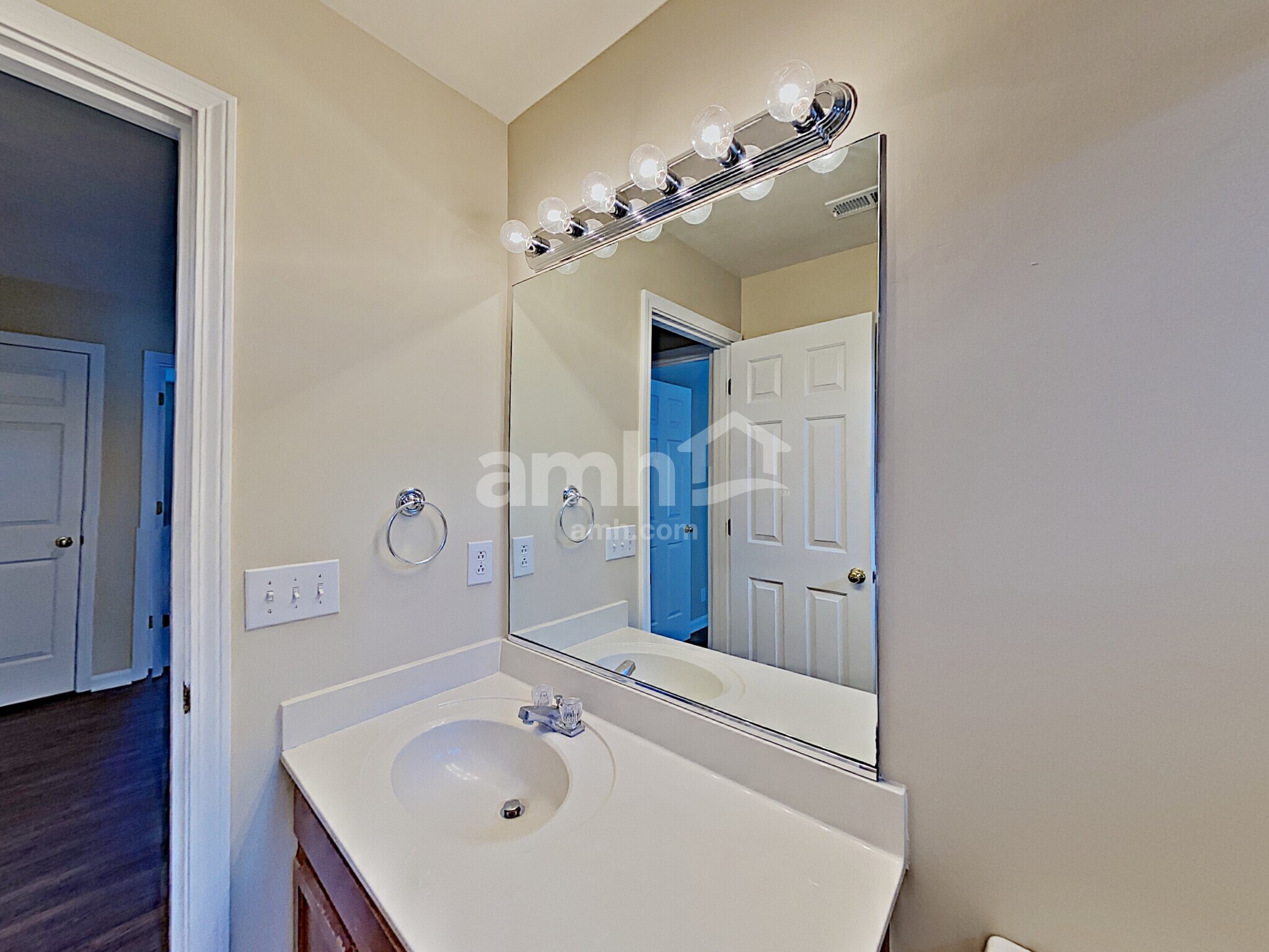 Building Photo - 309 Kentons Way