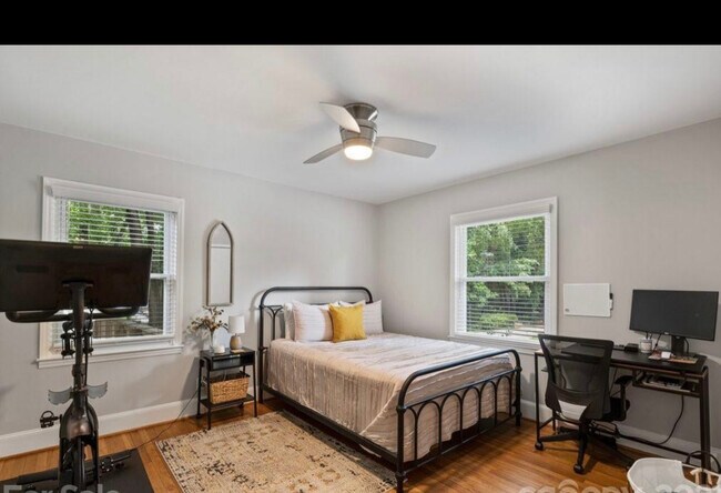 Building Photo - 4326 Castleton Rd