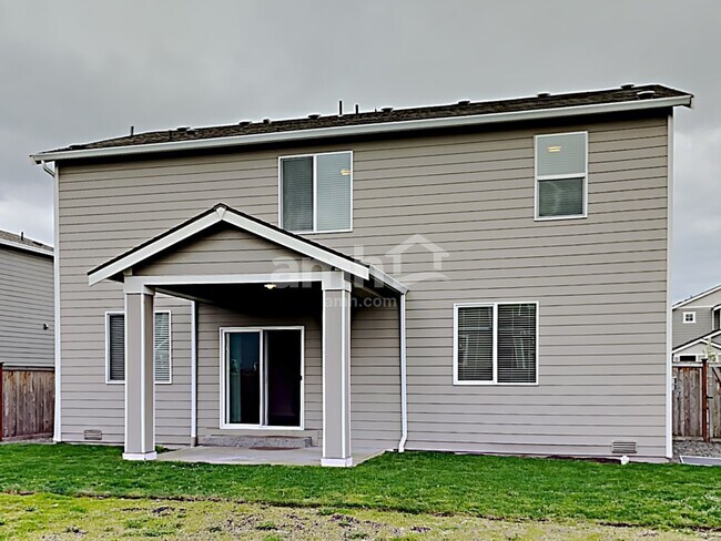 Building Photo - 2665 Link Ave