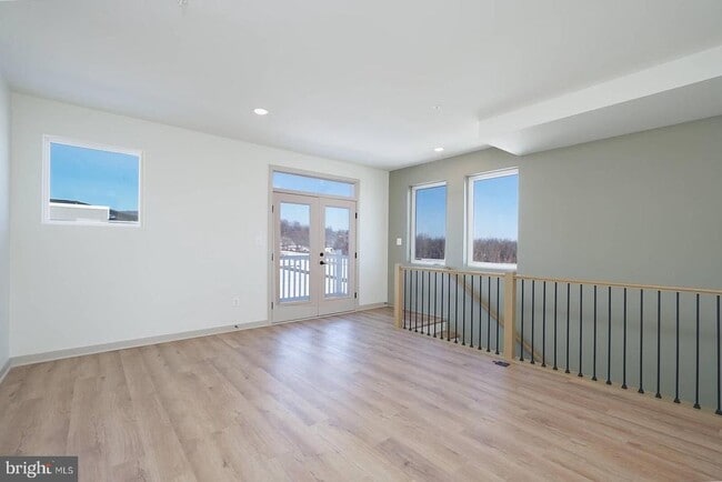 Building Photo - 710 Iron Frg Rd