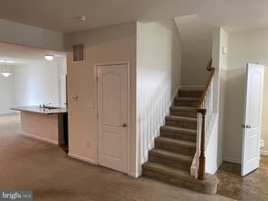 Building Photo - 1113 S Olmsted Pkwy