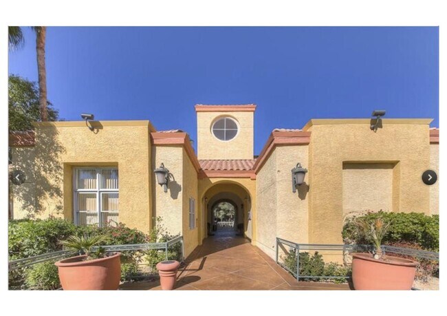Building Photo - 260 E Flamingo Rd