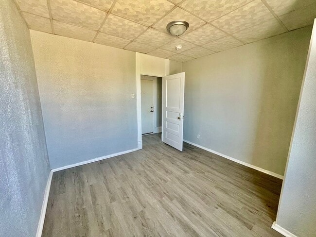 Building Photo - 810 Amity St