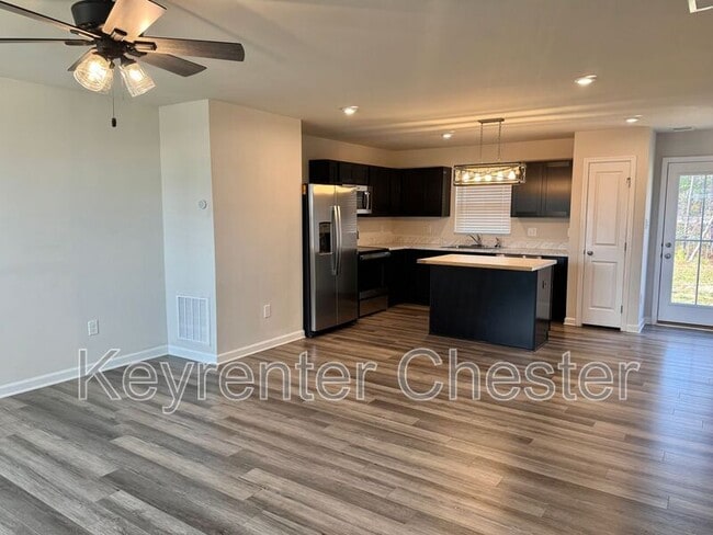 Building Photo - 331 Chanticleer Dr