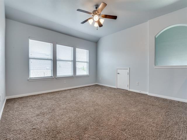 Building Photo - 2523 Linwood Dr