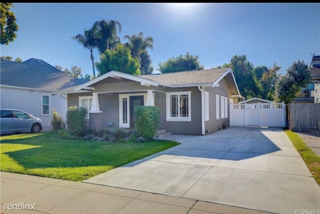Primary Photo - 3 br, 2 bath House - 221 N Berkeley Ave