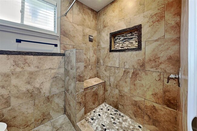 Building Photo - 27205 Kane Ln