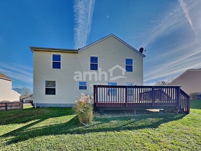 Building Photo - 509 Lake Front Dr