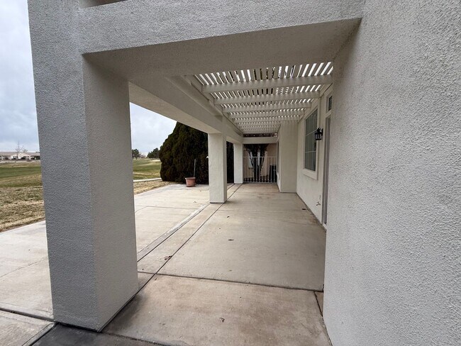 Building Photo - Wyndham Rose in AV, 2 Bedrooms,2 Bathrooms + Den, Gated Community,