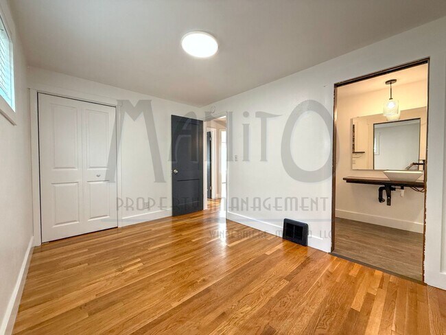 Building Photo - Updated Shadle Park Home