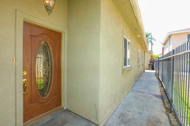 Building Photo - 633 N Montebello Blvd