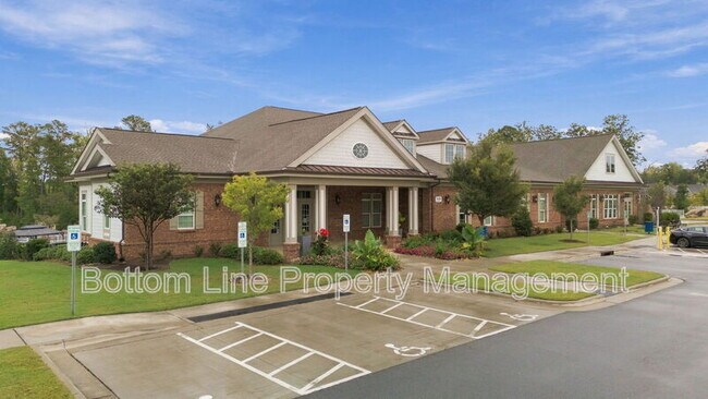 Building Photo - 5000 Arkose Dr