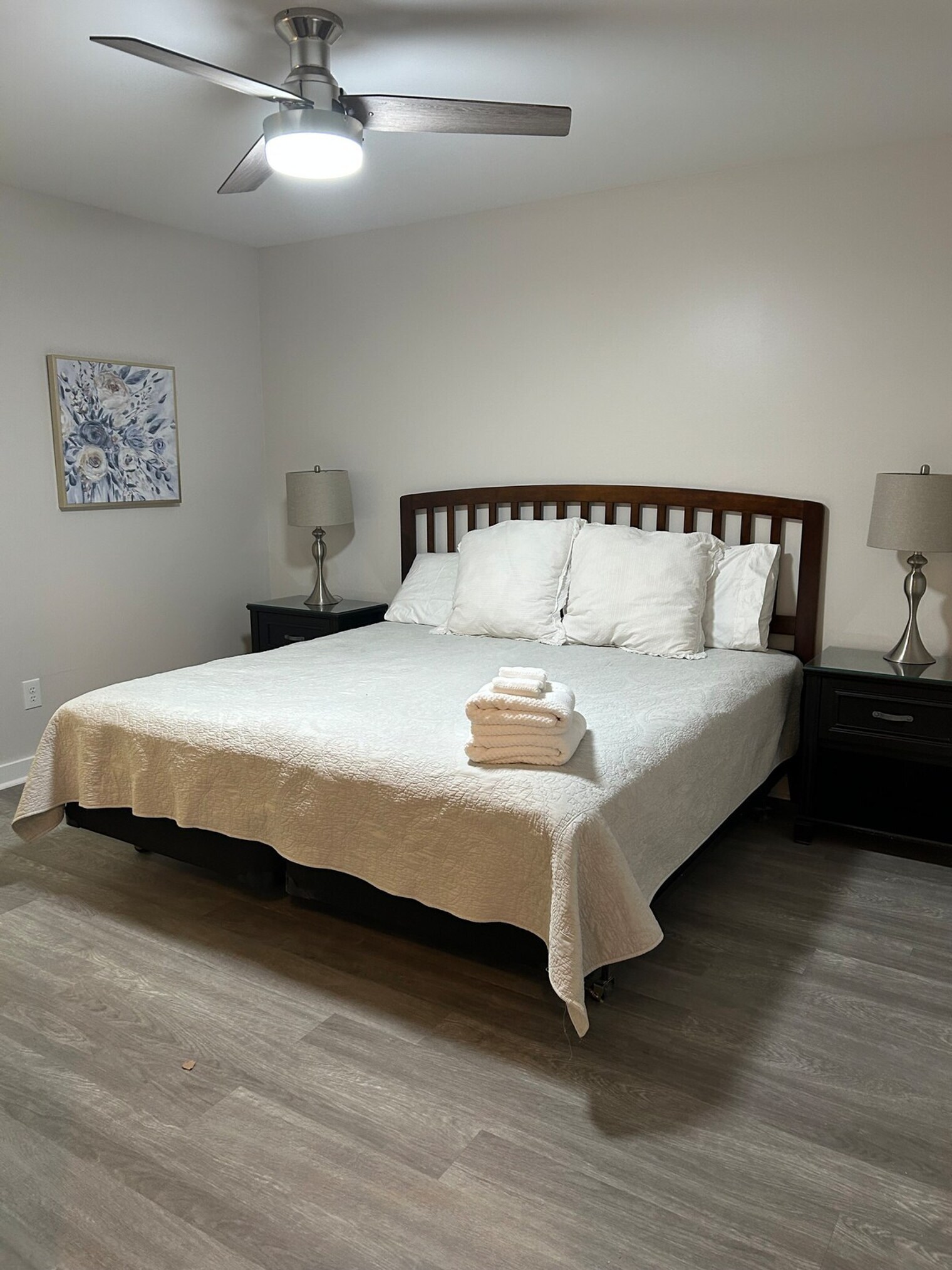 Building Photo - 1565 Pinebreeze Dr