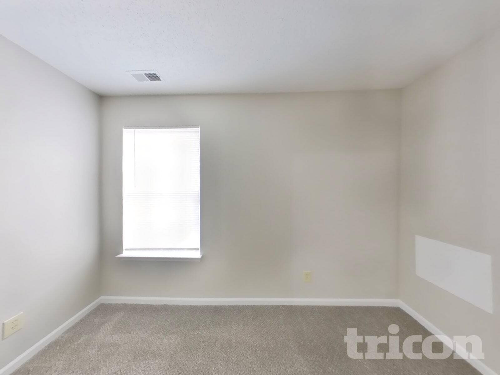 Building Photo - 5956 Portman Pl