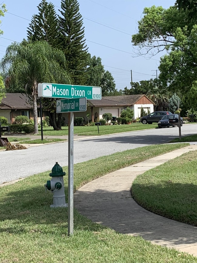 Building Photo - 5572 Memorial Dr