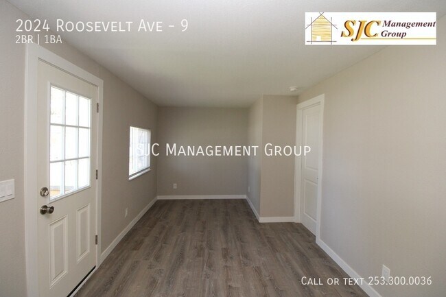 Building Photo - 2024 Roosevelt Ave