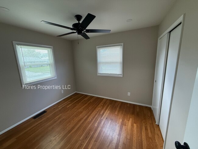 Building Photo - 1136 Pauline Ave