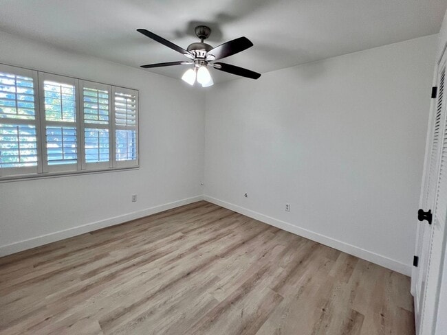 Building Photo - $2,295 Shaw & Van Ness, 3 Bedroom Condo- S...