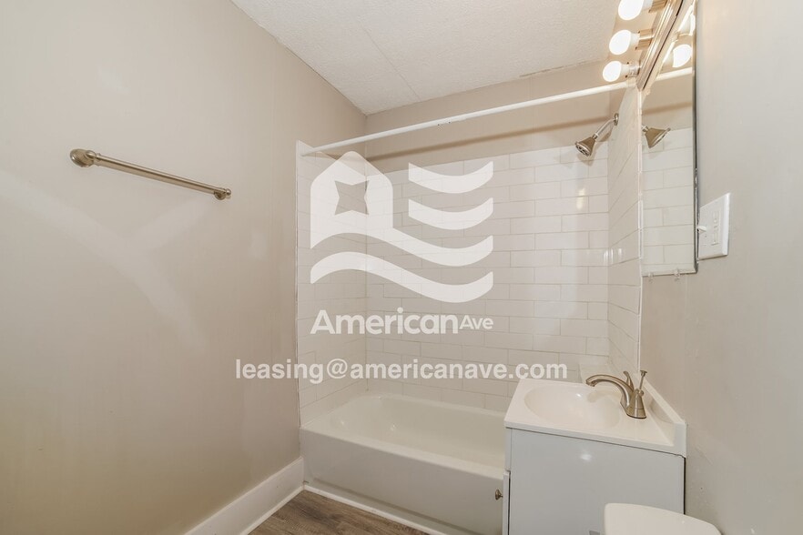 Building Photo - 1812 North North Street