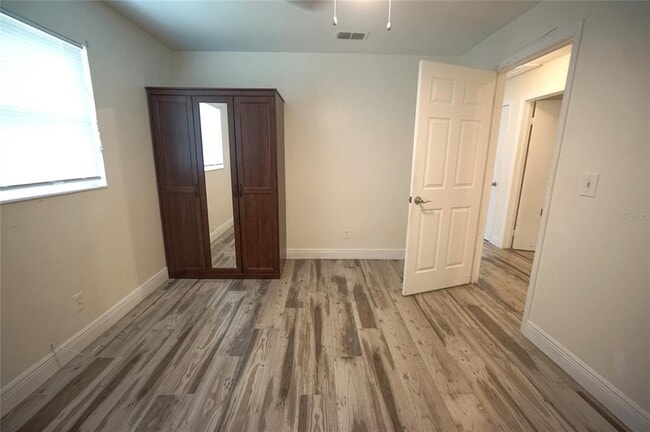 Building Photo - 207 N Mac Dill Ave