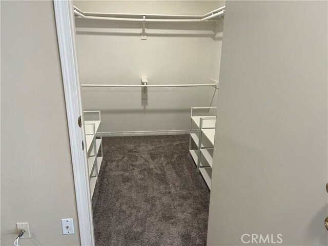 Building Photo - 17735 Kinzie St