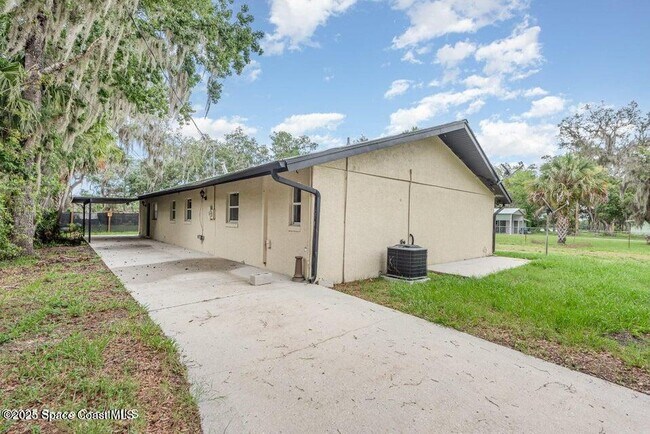 Building Photo - 4085 Cypress Bend